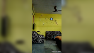 Solo Desi girl looks like XXX goddess after she takes off clothes | XXX Video on AllSex.XXX