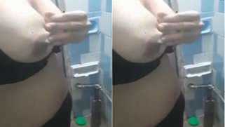 Amateur Indian woman thinks guys will be glad to watch XXX video | XXX Video on AllSex.XXX