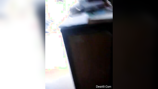 There are no customers and the Desi aunty flashes nipple in XXX video | XXX Video on AllSex.XXX