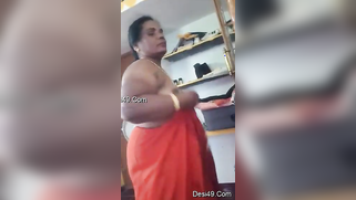 Man films the Desi woman putting on clothes after awesome sex