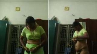 Desi woman likes to film XXX videos where she takes off clothes