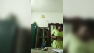 Desi woman likes to film XXX videos where she takes off clothes | XXX Video on AllSex.XXX