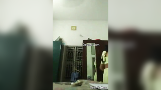 Desi woman likes to film XXX videos where she takes off clothes | XXX Video on AllSex.XXX