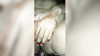 Indian aunty with tattooed hand touches XXX hollow called a vagina | XXX Video on AllSex.XXX