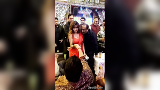 Seductive Indian woman in red arouses males' XXX desire to fuck her | XXX Video on AllSex.XXX