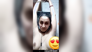 Indian aunty can demonstrate XXX berries thanks to video call | XXX Video on AllSex.XXX