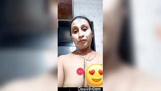 Indian aunty can demonstrate XXX berries thanks to video call | XXX Video on AllSex.XXX