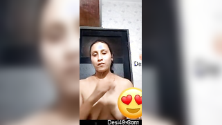 Indian aunty can demonstrate XXX berries thanks to video call | XXX Video on AllSex.XXX