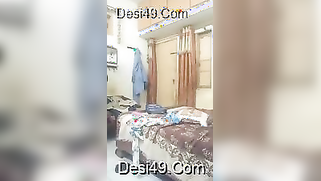 Awesome Indian girl seductively dances in the amateur XXX video | XXX Video on AllSex.XXX