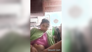 Excitement makes the Desi wench lift green dress and masturbate XXX slit | XXX Video on AllSex.XXX