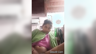 Excitement makes the Desi wench lift green dress and masturbate XXX slit | XXX Video on AllSex.XXX