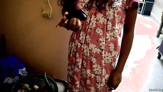 Self-isolated Desi girl satisfies pussy using veggies and sex toys | XXX Video on AllSex.XXX