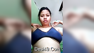 Desi woman's big natural boobs can easily be called XXX wonder | XXX Video on AllSex.XXX