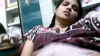 Cameraguy films XXX video of the Indian girlfriend masturbating | XXX Video on AllSex.XXX