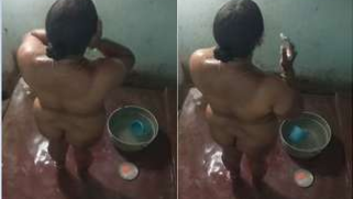 Perverted stud films XXX video of the Indian landlady taking shower | XXX Video on AllSex.XXX