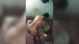 Perverted stud films XXX video of the Indian landlady taking shower | XXX Video on AllSex.XXX