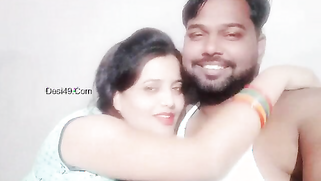 Pleasant Desi woman and the husband are going to act in XXX video | XXX Video on AllSex.XXX