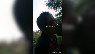 Loving Desi couple goes outside to replenish XXX collection | XXX Video on AllSex.XXX