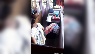 Tenant films XXX video of the Desi landlady thanks to hidden cam | XXX Video on AllSex.XXX