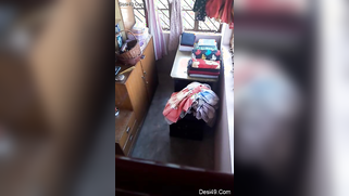 Tenant films XXX video of the Desi landlady thanks to hidden cam | XXX Video on AllSex.XXX