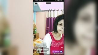 Solo XXX show of the Indian webcam model with tattoo on the tummy