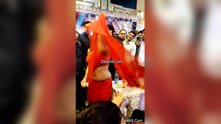 Indian dancer is so hot that men would like to have sex with her | XXX Video on AllSex.XXX