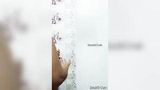 Indian goes to the shower room with thoughts of filming XXX video | XXX Video on AllSex.XXX