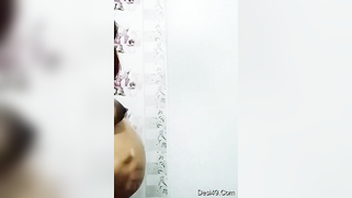 Indian goes to the shower room with thoughts of filming XXX video | XXX Video on AllSex.XXX