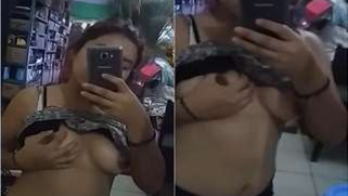 Boyfriend gives the Indian new phone and she films XXX video | XXX Video on AllSex.XXX