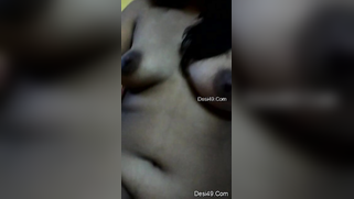 Exhibitionist Indian girl never turns down an opportunity to undress | XXX Video on AllSex.XXX