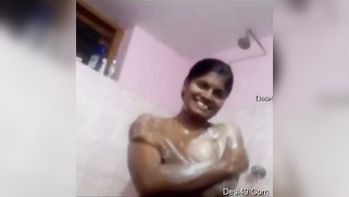 Pretty Desi woman becomes happy soaping succulent XXX melons | XXX Video on AllSex.XXX