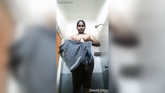 Indian aunty needs a camera to film XXX video and she finds it | XXX Video on AllSex.XXX