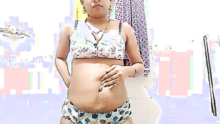 Lack of sex toys doesn't prevent the Indian girl from masturbation | XXX Video on AllSex.XXX