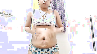 Lack of sex toys doesn't prevent the Indian girl from masturbation | XXX Video on AllSex.XXX