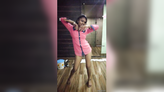 Seductive dance by the Indian XXX girl wearing a pink shirt | XXX Video on AllSex.XXX