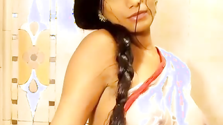 Hot amateur video of the Indian beauty with braid and wet boobs | XXX Video on AllSex.XXX