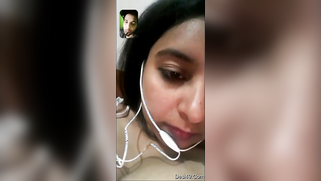 Young lover calls the Indian woman to watch her masturbating | XXX Video on AllSex.XXX