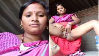Married Indian woman finds a place to masturbate excited pussy | XXX Video on AllSex.XXX