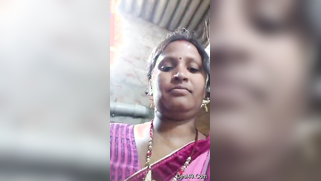 Married Indian woman finds a place to masturbate excited pussy | XXX Video on AllSex.XXX