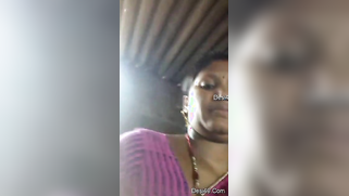 Married Indian woman finds a place to masturbate excited pussy | XXX Video on AllSex.XXX