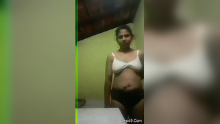 Indian aunty finds a camera and decides to film solo XXX video | XXX Video on AllSex.XXX