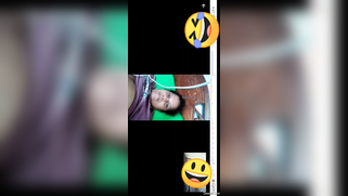 Pretty Desi mom starts the morning with video where she shows tits | XXX Video on AllSex.XXX