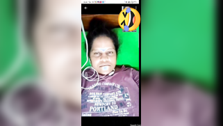 Pretty Desi mom starts the morning with video where she shows tits | XXX Video on AllSex.XXX