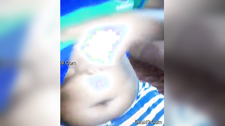 Amateur Desi aunty lifts striped top to have some fun with tits | XXX Video on AllSex.XXX