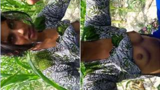 Stranger convinces the Indian girl expose titties on the camera | XXX Video on AllSex.XXX