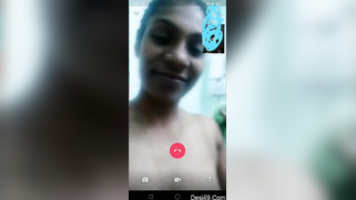 Desi couple uploads a messenger letting the girlfriend show tits | XXX Video on AllSex.XXX