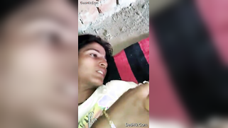 Indian girlfriend's pussy is wet and the guy is keen to film it | XXX Video on AllSex.XXX