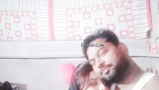 Indian couple is going to have the first XXX experience on camera | XXX Video on AllSex.XXX