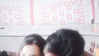 Indian couple is going to have the first XXX experience on camera | XXX Video on AllSex.XXX