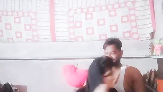 Indian couple is going to have the first XXX experience on camera | XXX Video on AllSex.XXX